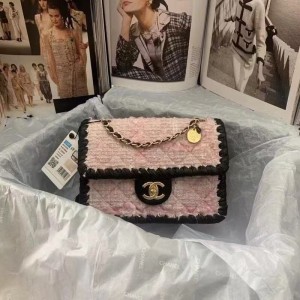 Chanel's new pink woven rolled edge tofu bag